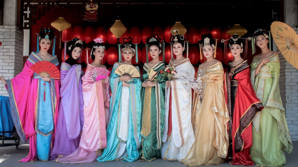 8 Baju Adat Tradisional China yang Menarik untuk Diketahui