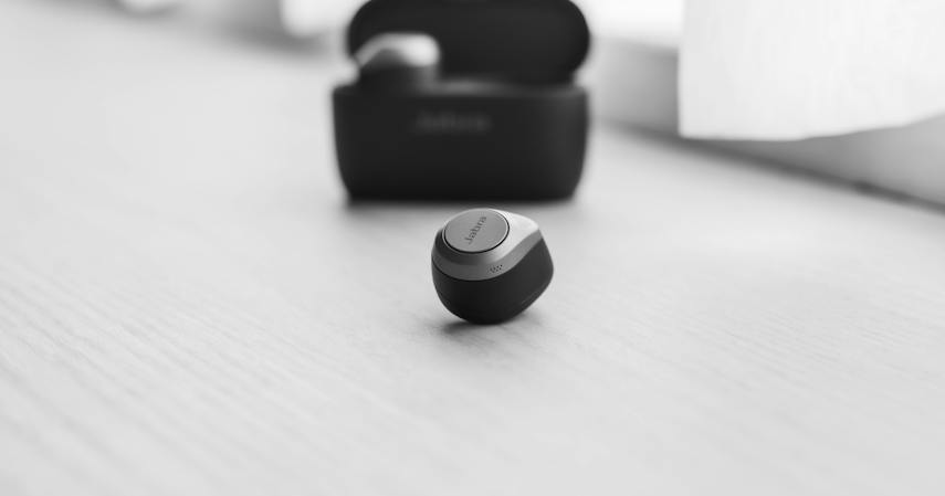 8 Earphone Bluetooth Terbaik, Murah dan Berkualitas
