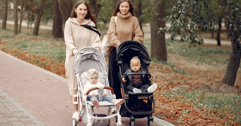 10 Stroller Bayi Terbaik 2024 - Review Lengkap